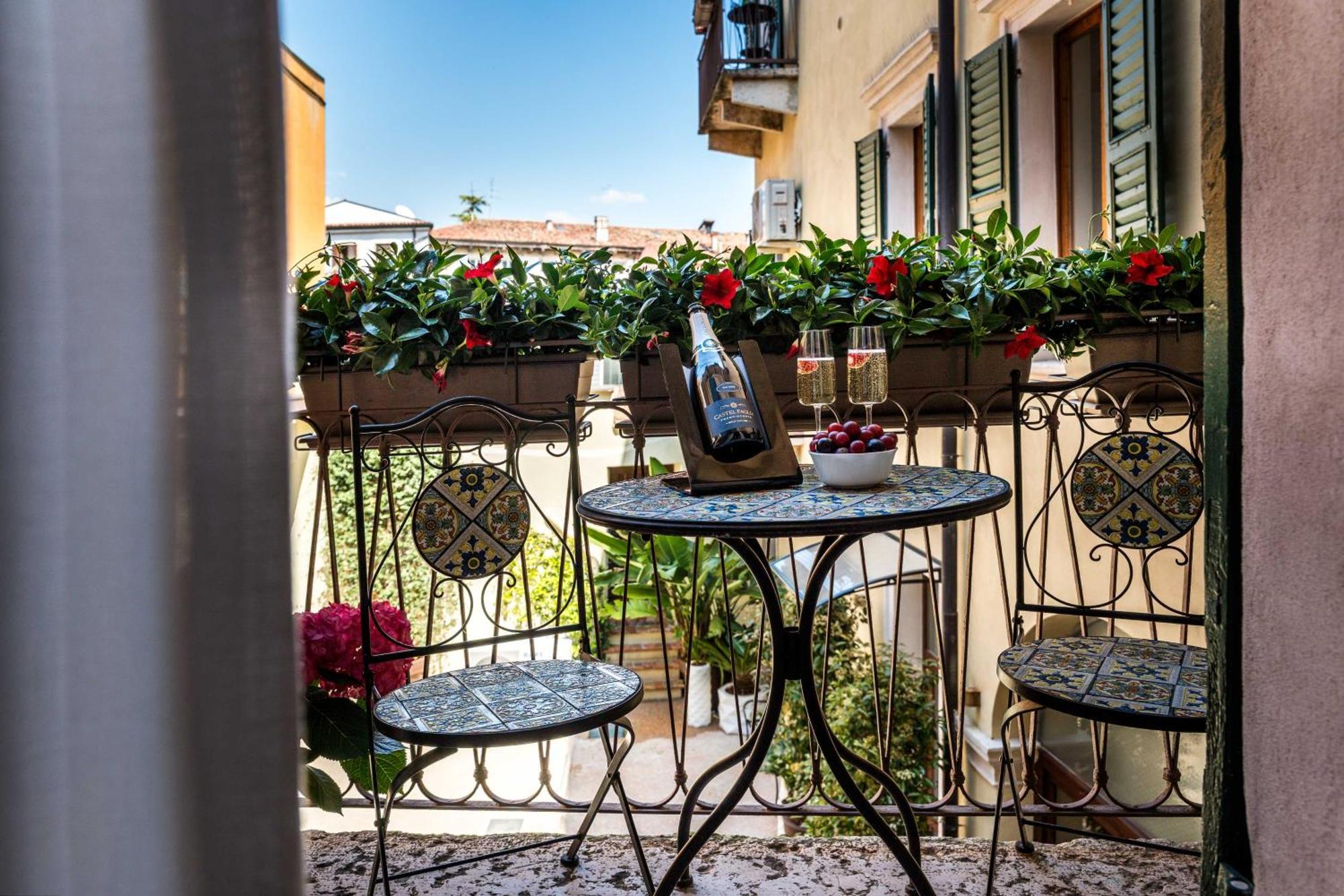 Palazzo Ristori Apartment Verona Luaran gambar