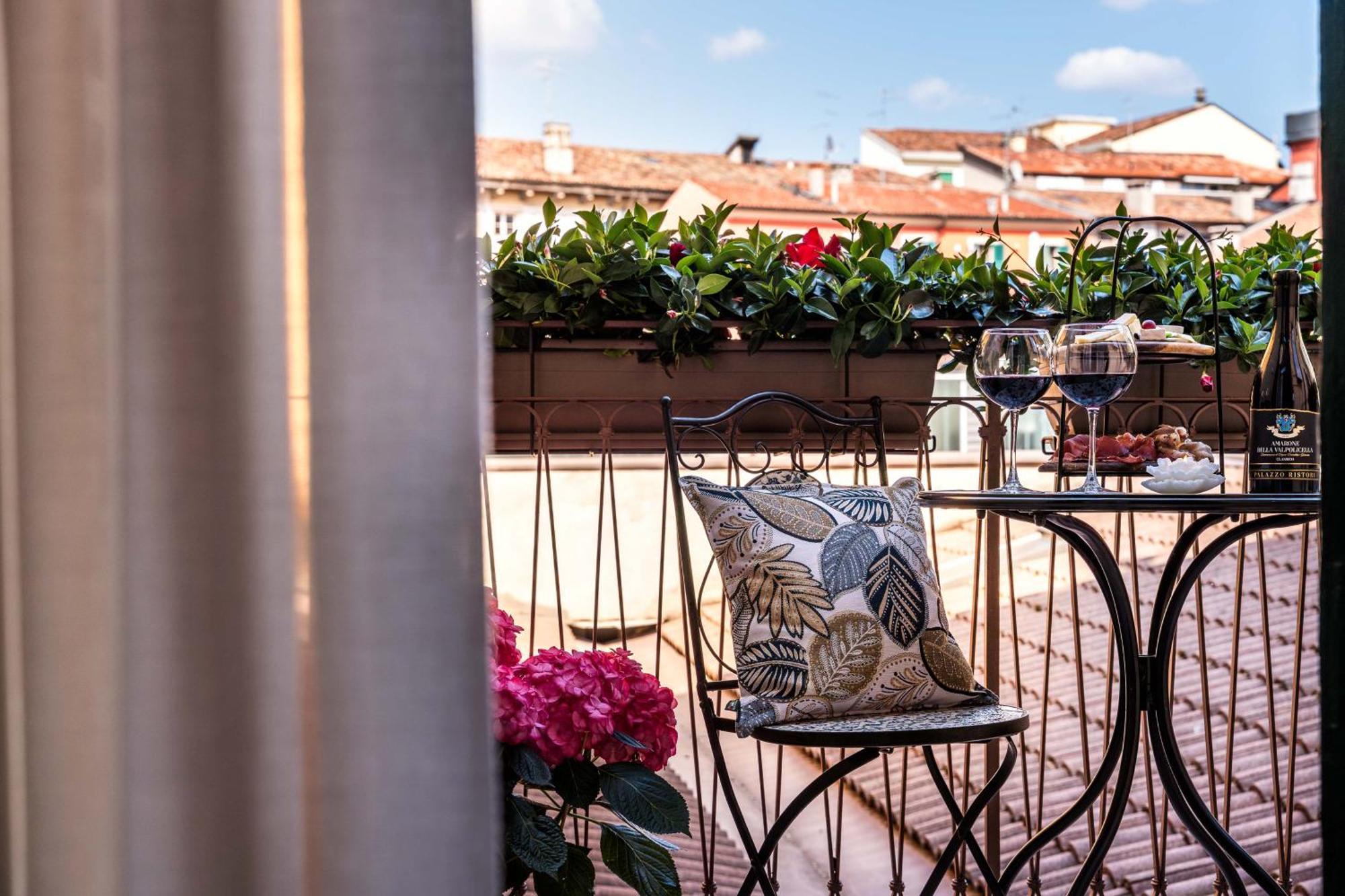 Palazzo Ristori Apartment Verona Luaran gambar